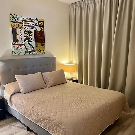 Apartment Perfect Getaway For 2 With Shared Pool