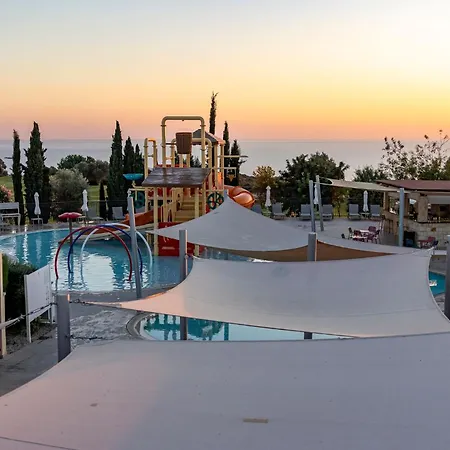Apartment Perfect Getaway For 2 With Shared Pool Kouklia